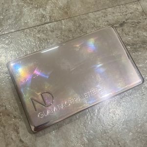 Natasha Denona Glam Face Palette Light